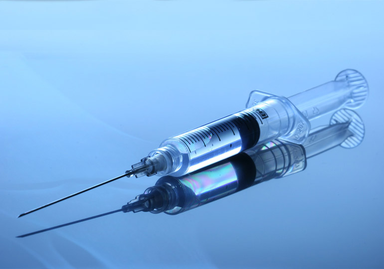 szczepionka-strzykawka