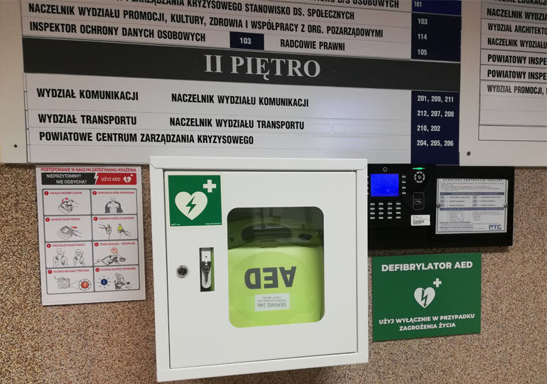 Defibrylator AED w Starostwie Powiatowym