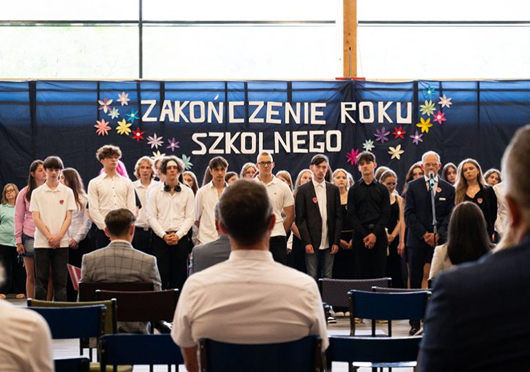 Zakończenie roku szkolnego 2024/2025 w szkołach Powiatu Stalowowolskiego