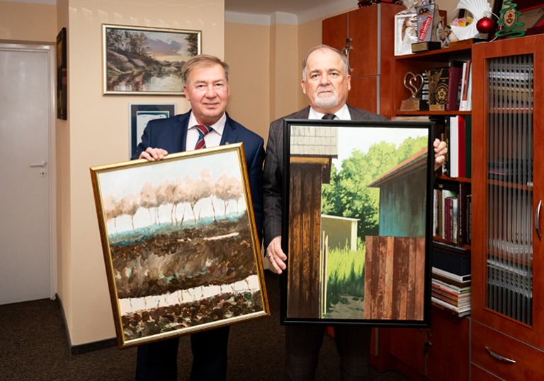 Obrazy z pleneru na licytację dla Domu Aniołków