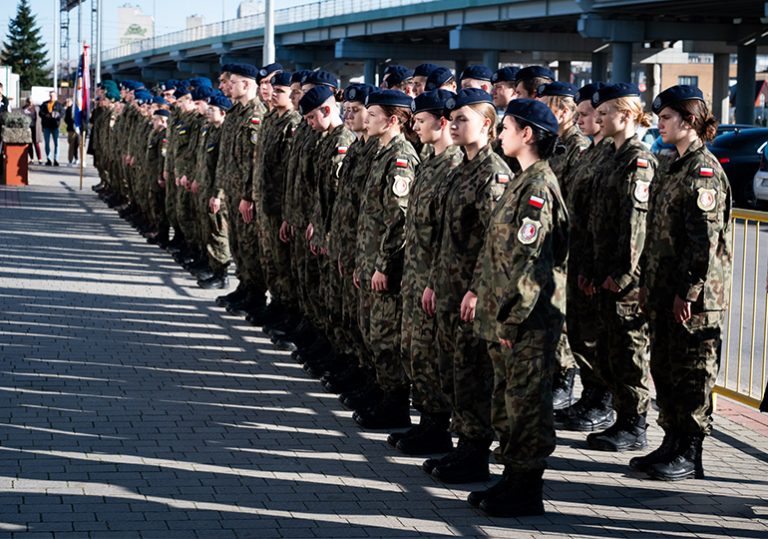 Ślubowanie uczniów klas pierwszych w ZS nr 2 im. Tadeusza Kościuszki